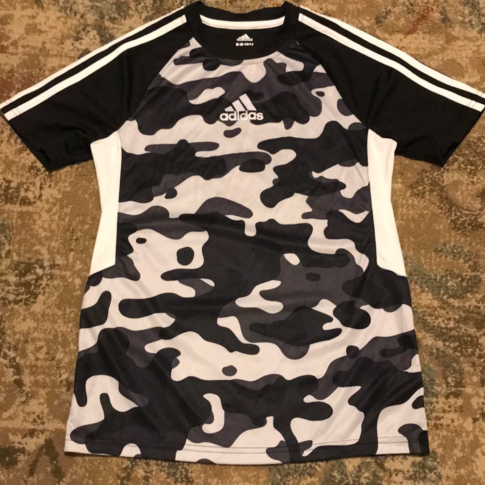 Adidas big boys top, size Md 10-12